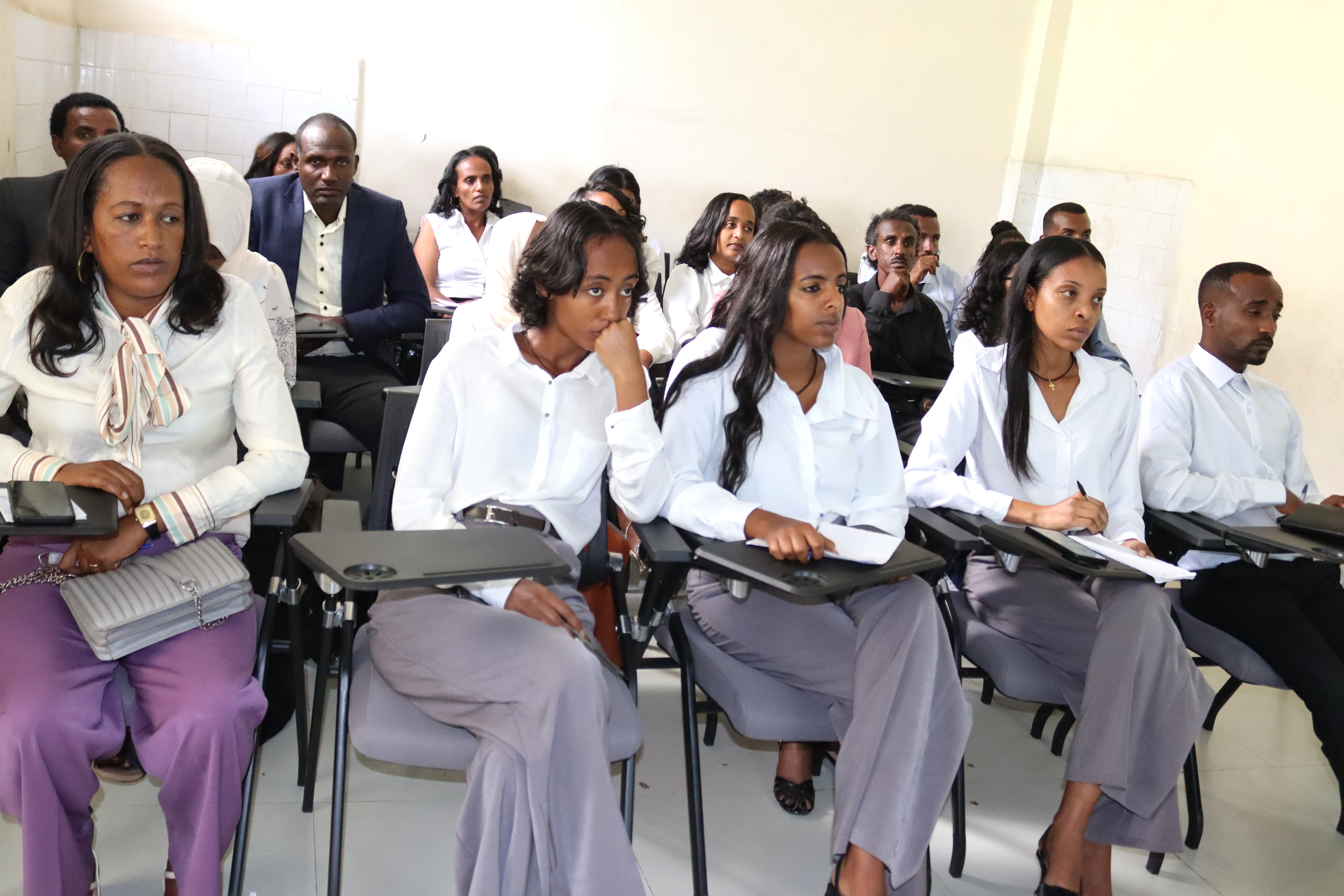 Class of 2026 Successfully Defends Research Projects